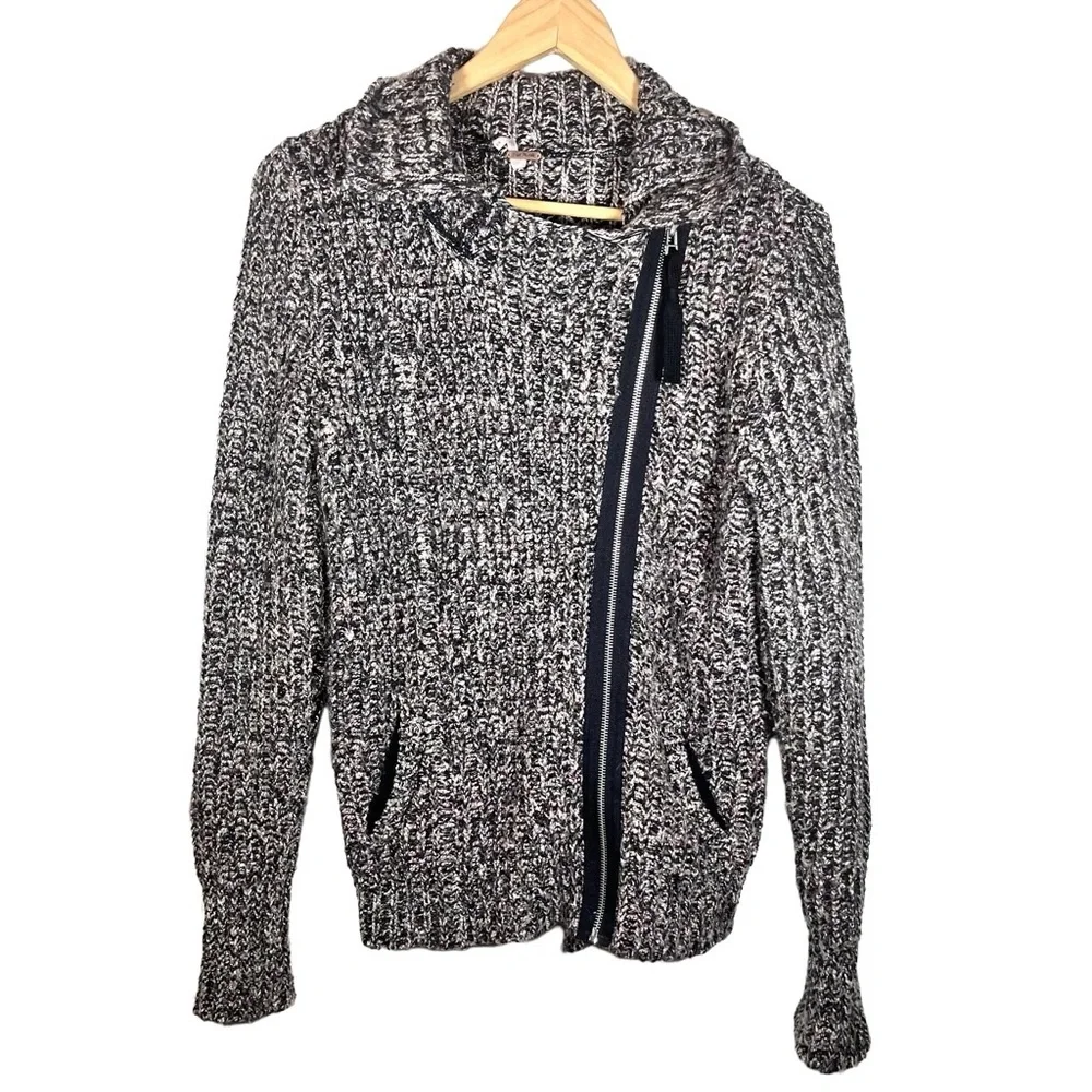 Free People Ribbed Knit Asymmetrical Zipper Moto Jacket Size Medium - Picture 3 of 8